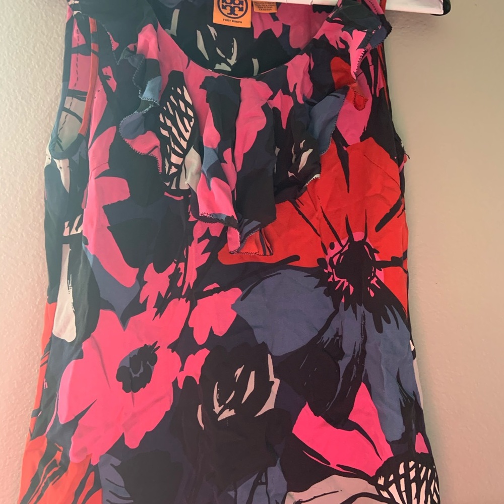 Floral Tory Burch top !